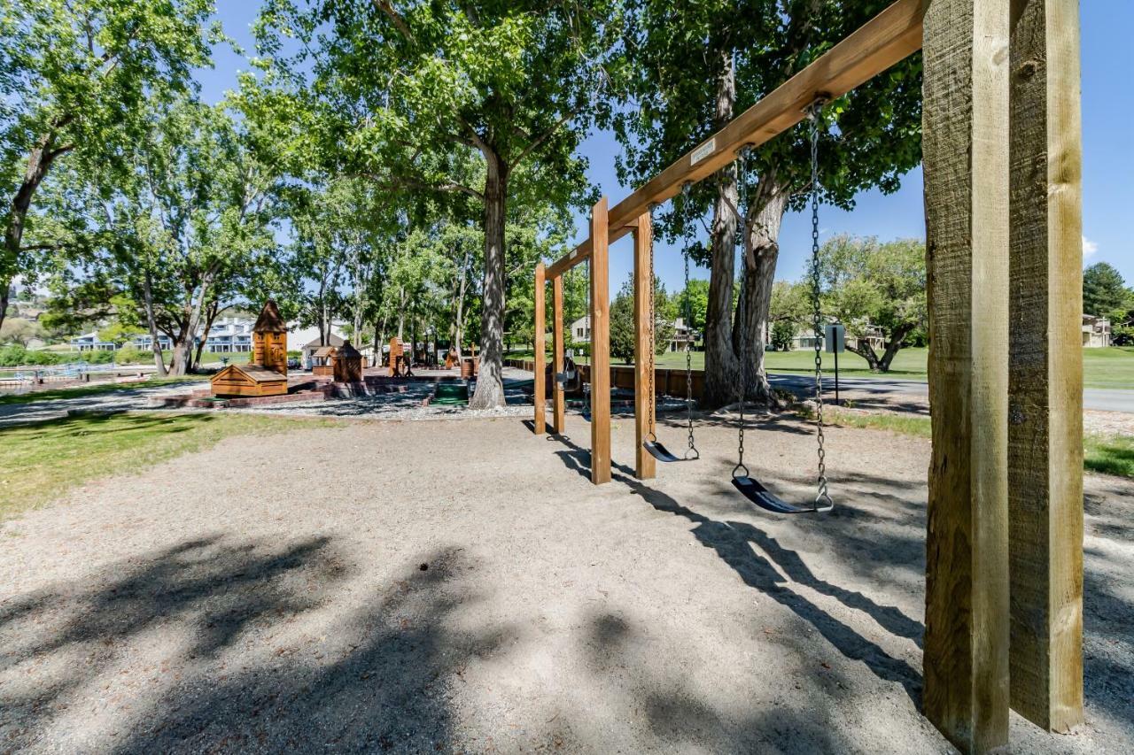 Lake Life At Wapato Point Manson Exterior photo